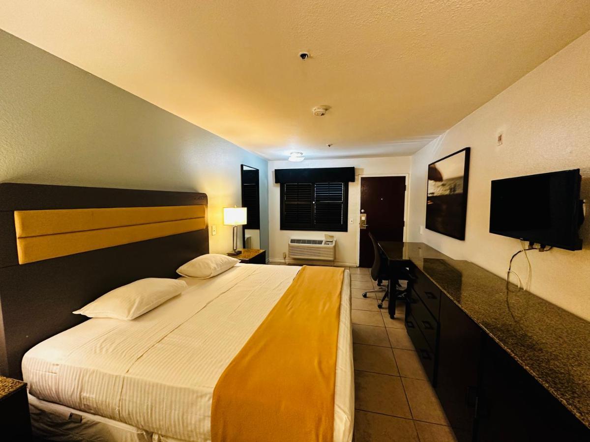 Casa Blanca Express & Suites Cypress Buena Park - Anaheim Area Ngoại thất bức ảnh