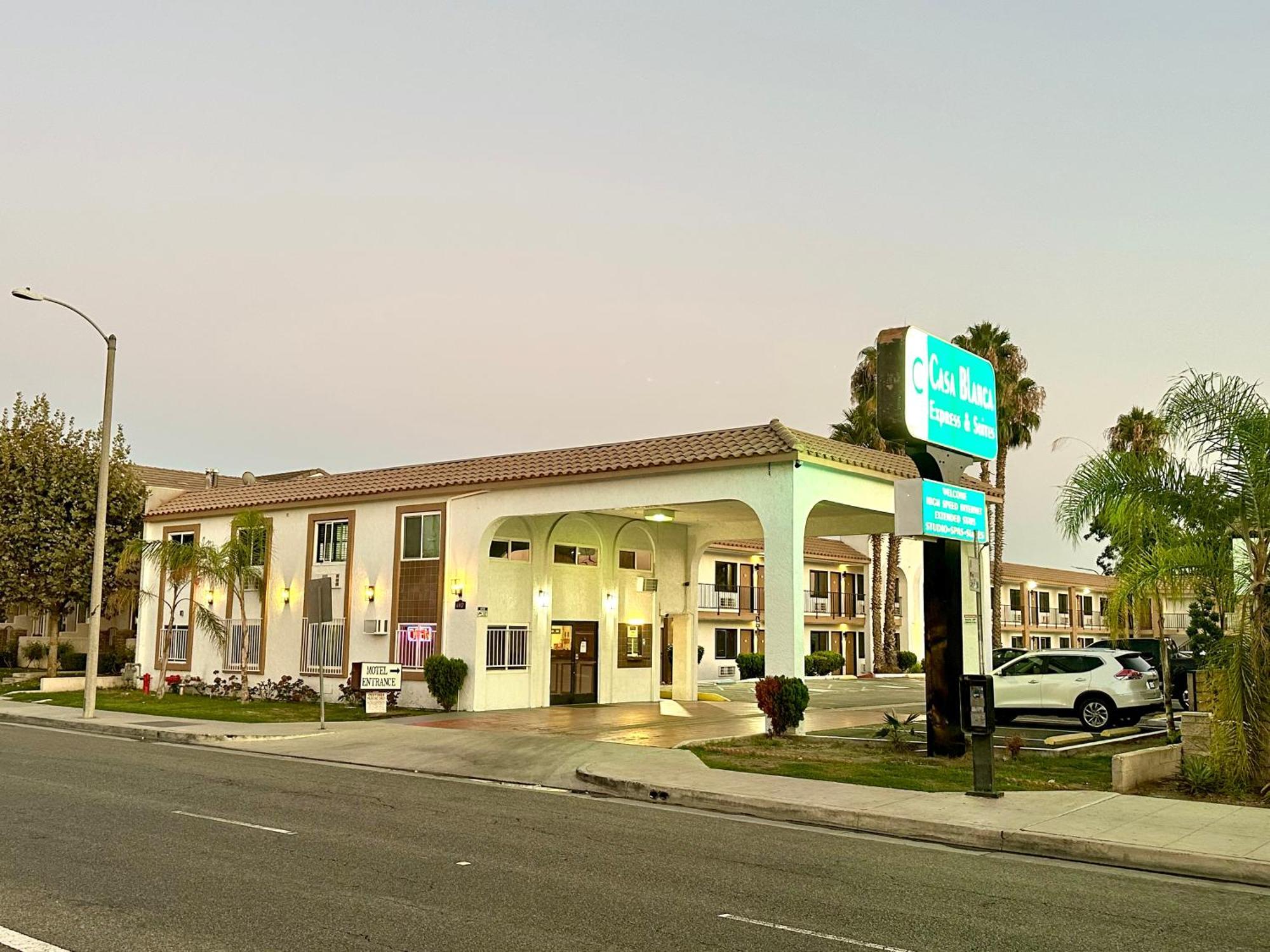 Casa Blanca Express & Suites Cypress Buena Park - Anaheim Area Ngoại thất bức ảnh